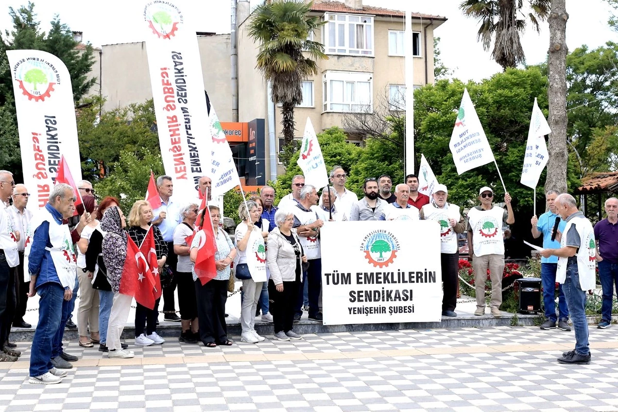‘Bayram ikramiyesi enflasyonun  çok gerisinde kaldı’