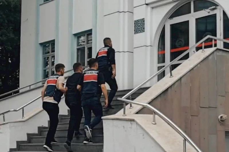 Bursa’da 17 farklı suçtan aranan zanlı yakalandı
