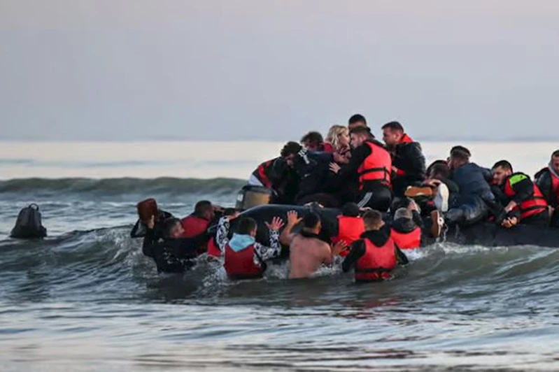 Kanarya Adaları’nda mülteci teknesi battı: 6 ölü