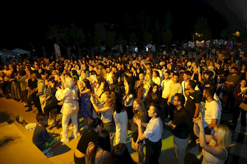 ADYÜ’de ‘Bahar Şenliği ve Türk Mutfağı Haftası’ coşkusu: Kültür, sanat ve sporla dopdolu ikinci gün 