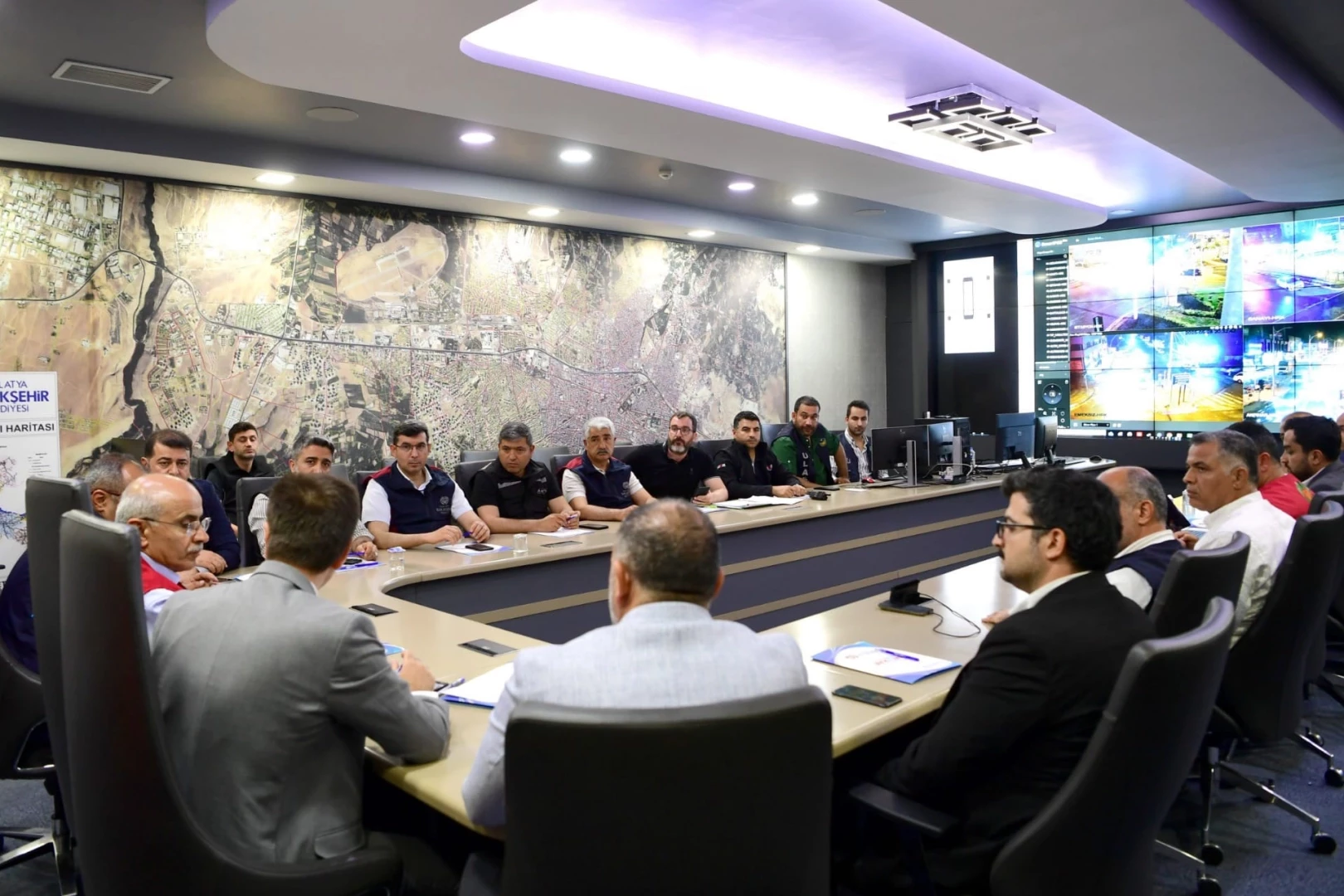 Malatya sağanak yağış sonrası tüm ekipleriyle sahadaydı