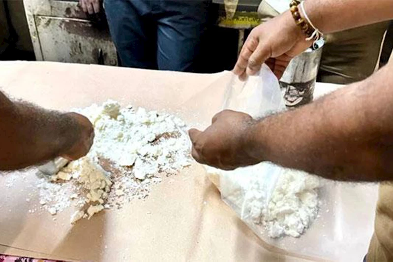 Havalimanında oyuncakların arasında 10 kilogram kokain ele geçirildi