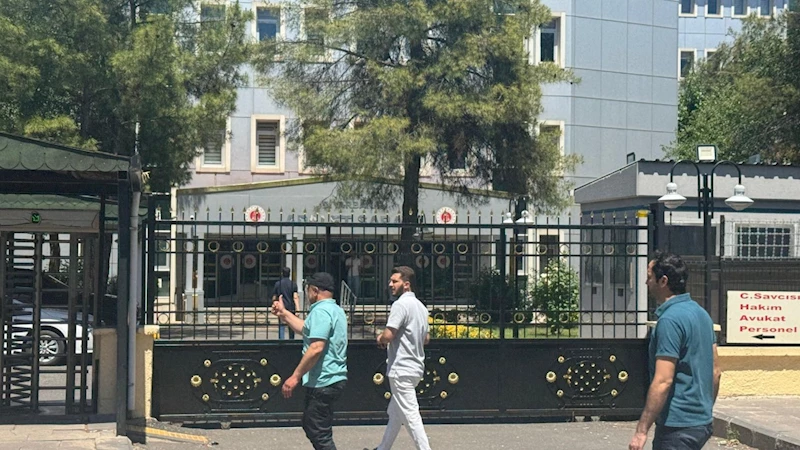 Narin Güran cinayetinde ‘Suçluyu Kayırma’ davası: 6’sı tutuklu 15 sanık yargılanıyor  - Videolu Haber