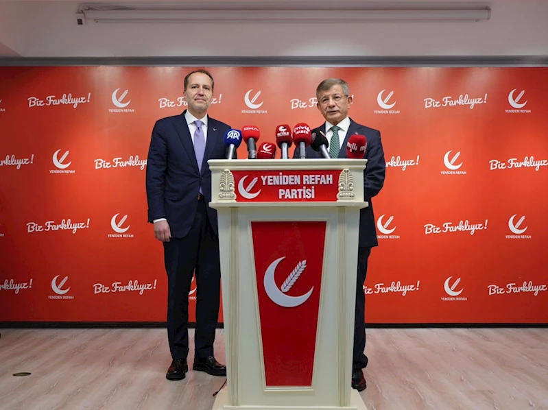 Yeni Anayasa tartışmalarına bir ret de Davutoğlu ve Erbakan