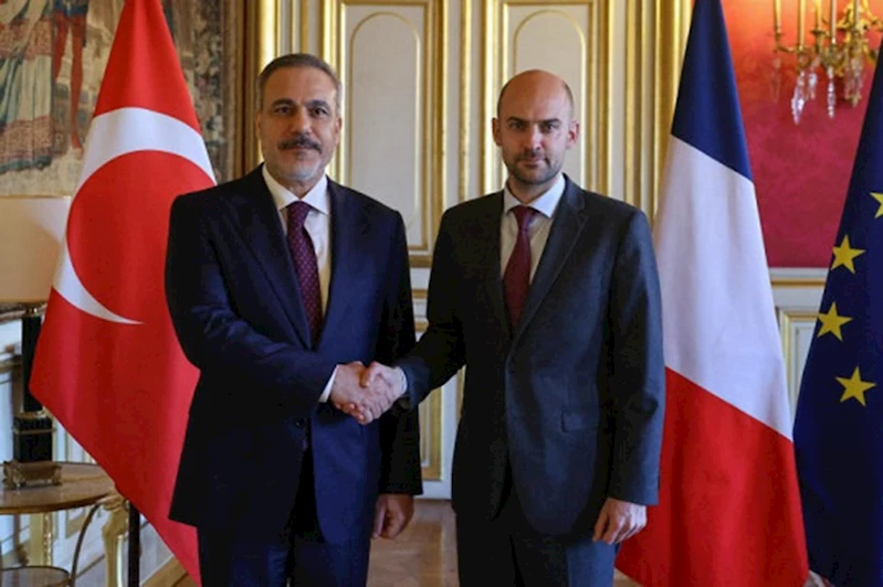 Dışişleri Bakanı Hakan Fidan, Fransız mevkidaşı Barrot ile görüştü