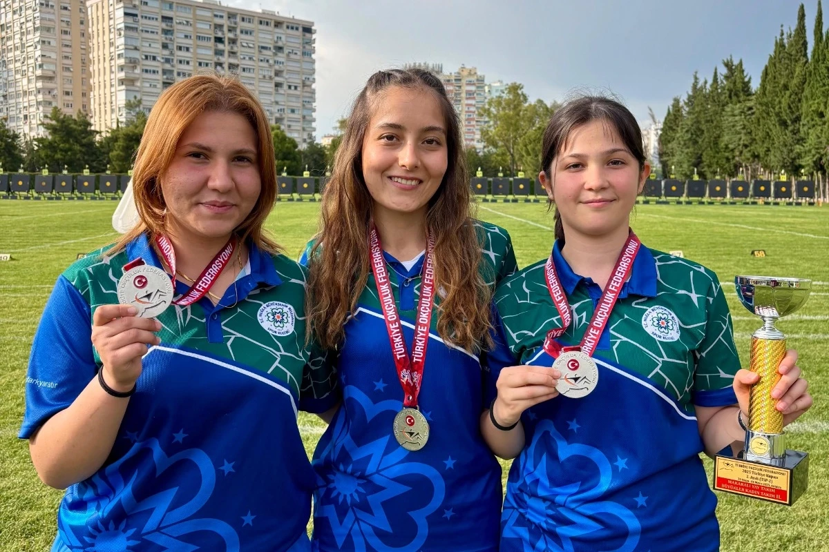 Muğlalı okçularından Antalya