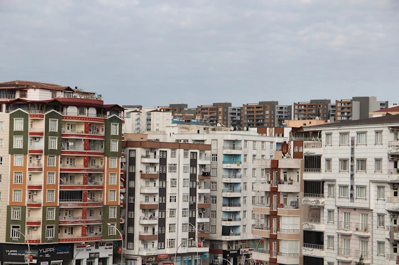 Emlak danışmanları: Yüksek maliyetler emlak sektörünü durma noktasına getirdi