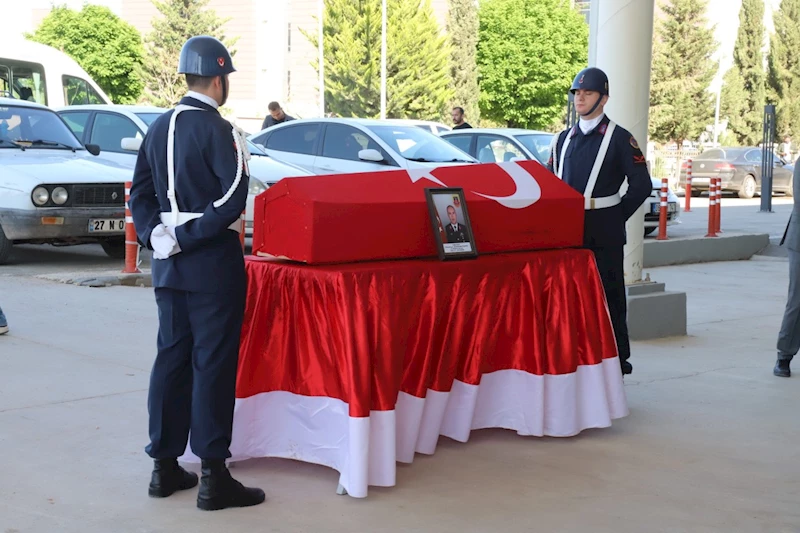 Trafik kazasında yaşamını yitiren Uzman Çavuş memleketine gönderildi  - Videolu Haber