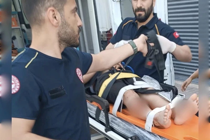 Mardin’de balkondan düşen çocuk yaralandı