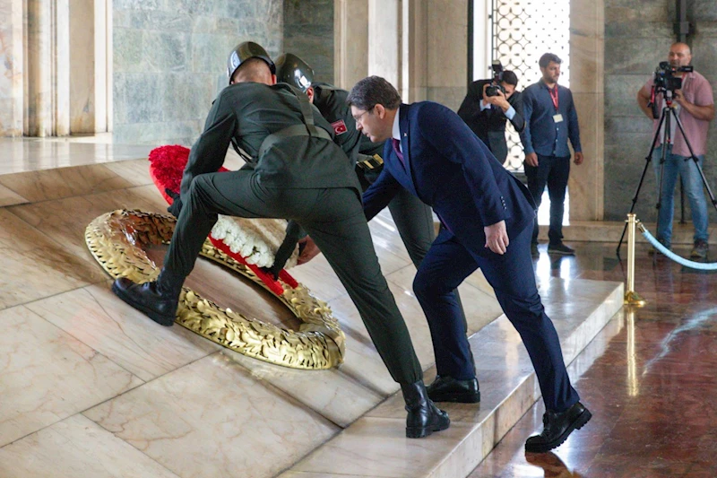 Adalet Bakanı Yılmaz Tunç ve HSK üyeleri Anıtkabir’i ziyaret etti 
