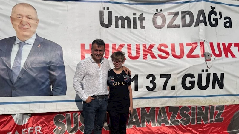 Azmi Karamahmutoğlu: ‘Ümit Özdağ’a, siyasetten yargı yoluyla el çektirilmiştir’ 