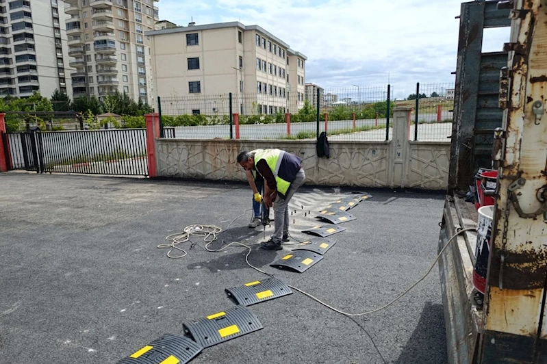 Siirt’te durak, duba ve kasis çalışmaları devam ediyor