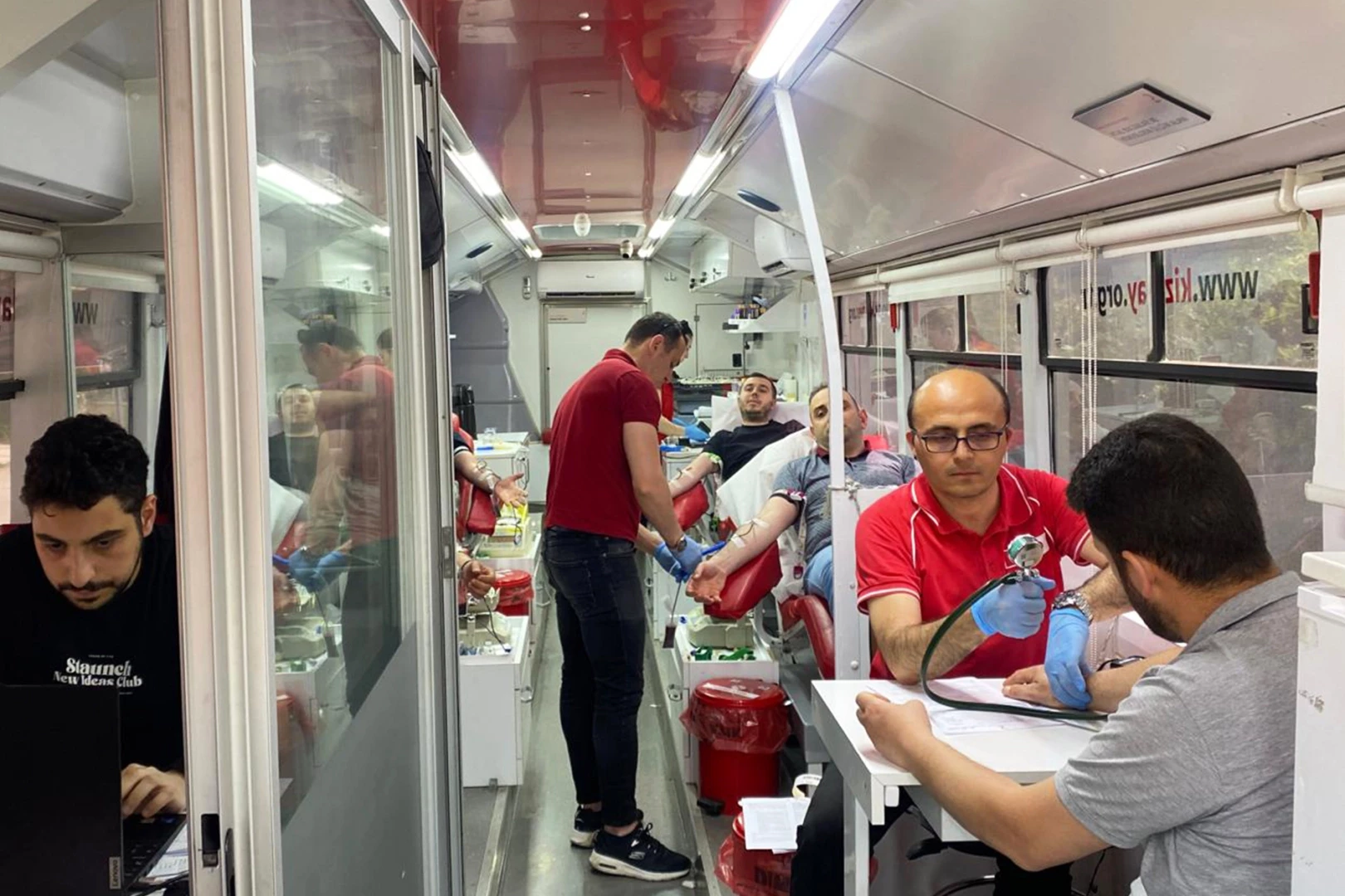 Çilek’ten kan bağışıyla toplumsal dayanışmaya destek