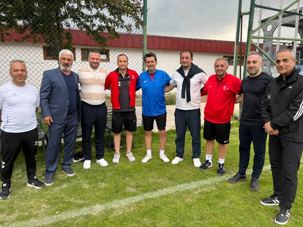 TÜFAD YÖNETİMİNDEN UEFA B ANTRENÖR LİSANS KURSUNA ANLAMLI ZİYARET