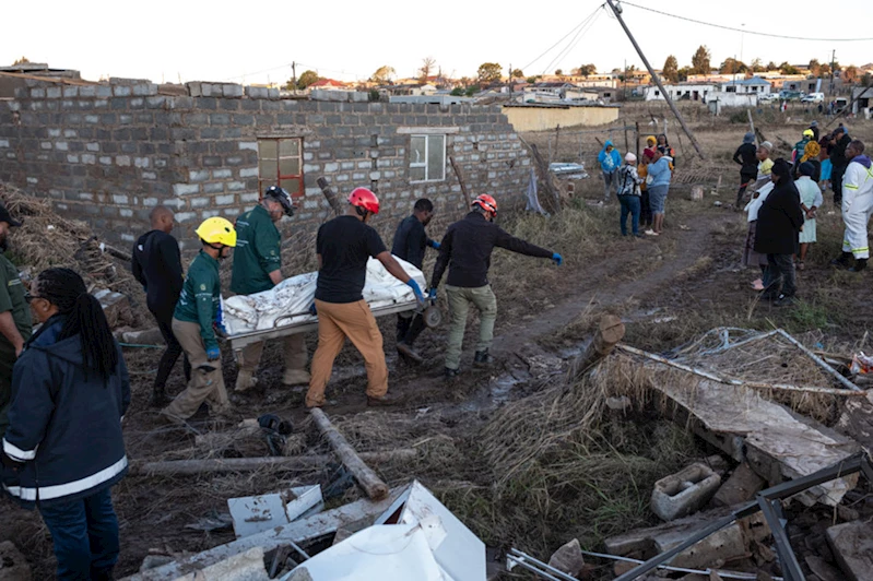 Güney Afrika’da sel felaketi: 90 ölü