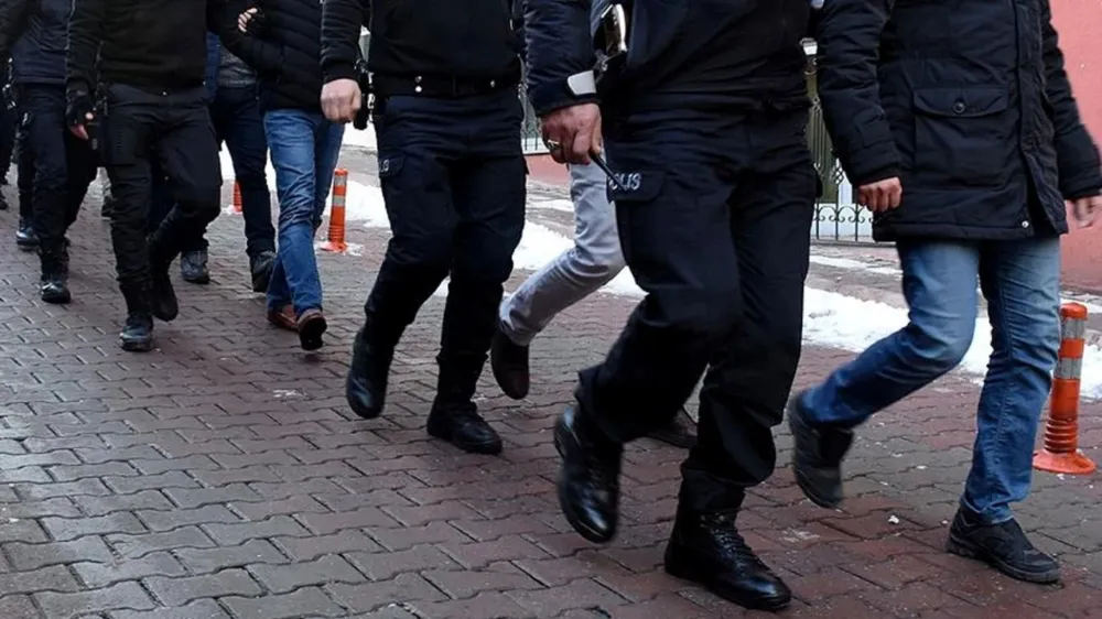 Zehir tacirlerine ağır darbe: 3 haftada 2 binin üzerinde gözaltı