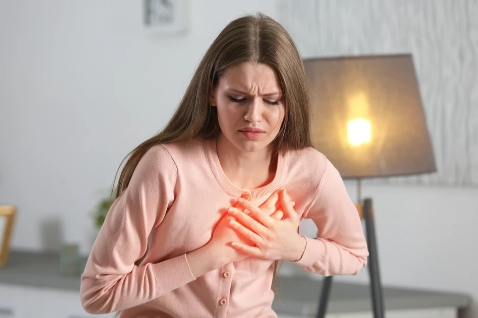 Sessiz kalp krizine dikkat! Belirtiler grip sanılabilir!