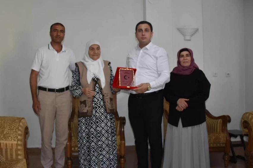 Batman Sason Kaymakamı’ndan şehit ailelerine anlamlı ziyaret