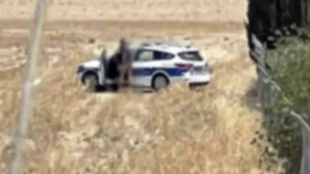 Kıbrıslı polislerin devriye arabasındaki skandalı gündem yarattı!