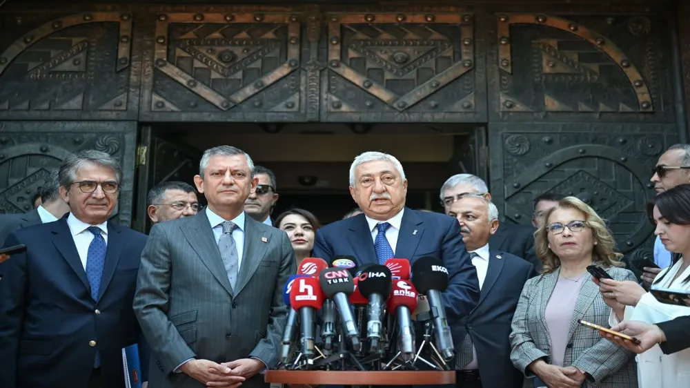 CHP Genel Başkanı Özel