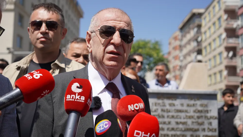 Ümit Özdağ, Talat Paşa Anıtı önünde Basın Açıklaması yaptı.