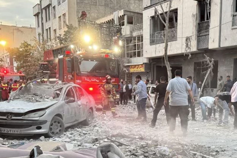 İranlı nükleer bilimci evinde katledildi