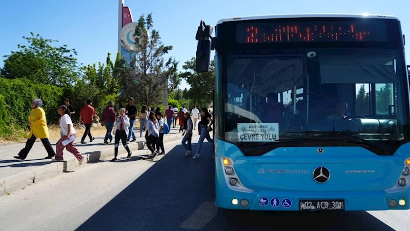 Adıyaman Belediyesi’nden YKS öğrencilerine ücretsiz ulaşım ve ikram desteği  - Videolu Haber