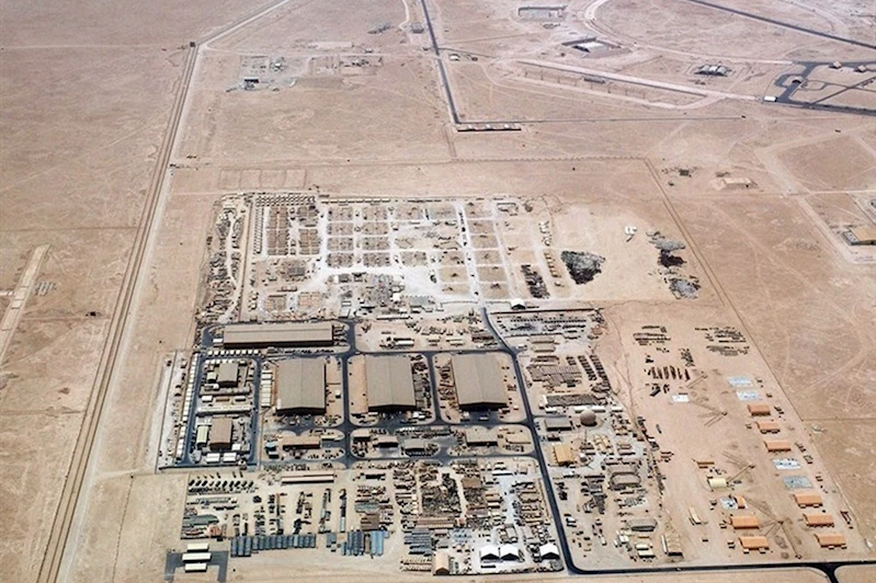 İran, Katar’daki ABD üssü El-Udeyd’i füzelerle hedef aldı