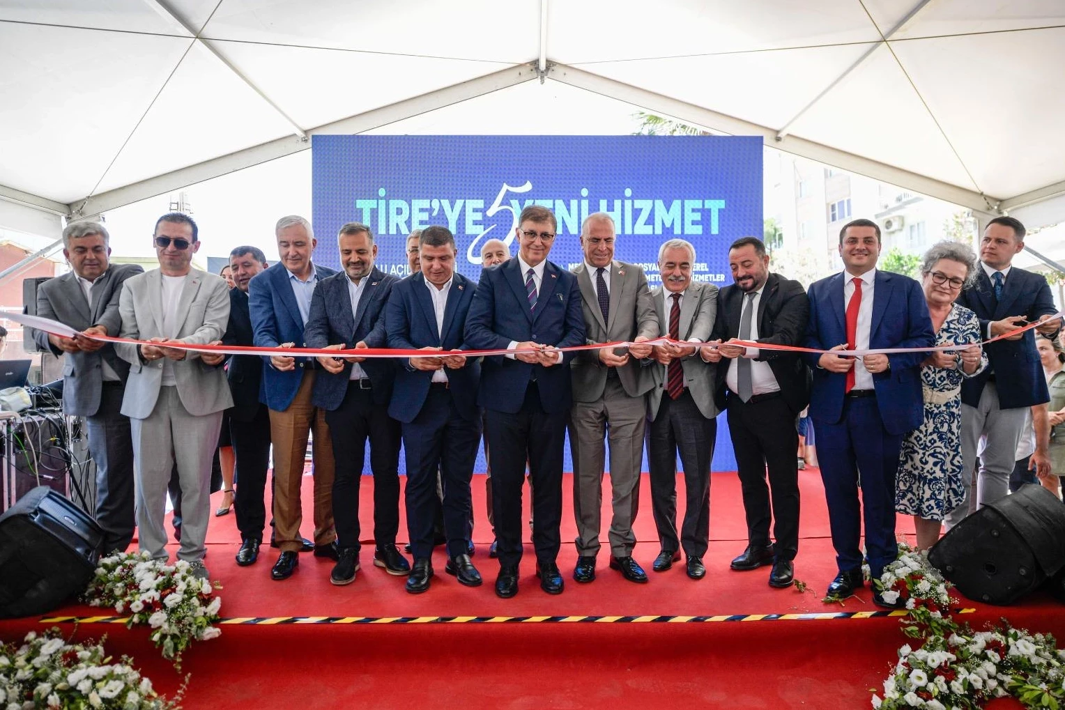 İzmir Büyükşehir’den Tire’de açılış rüzgârı