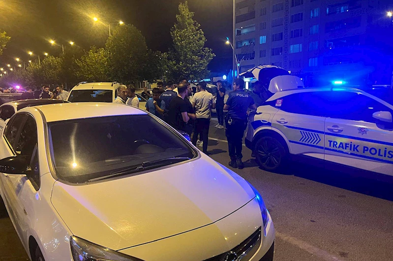 İki araç yarıştı faturası ağır oldu