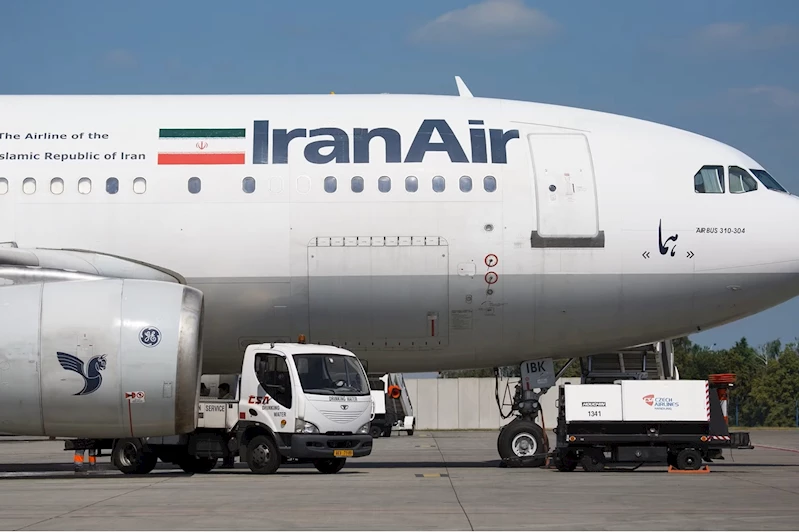 İran, bazı bölgeleri uçuşlara yeniden açtı