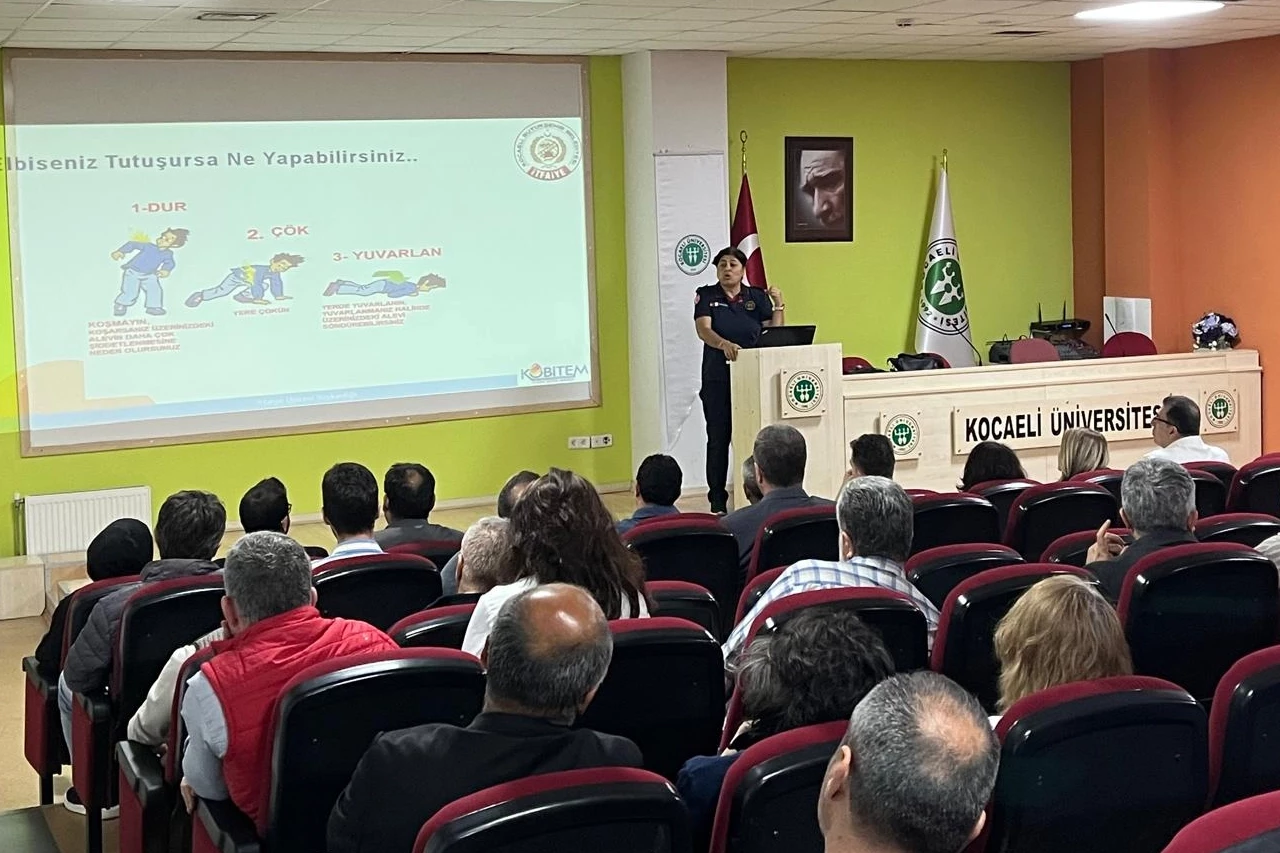 Kocaeli İtfaiyesi’nden KOÜ personeline eğitim