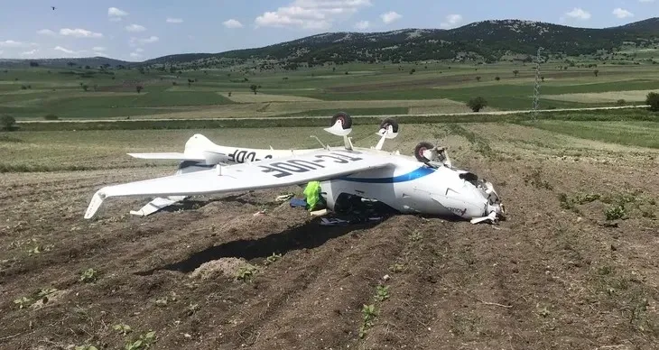 Bursa’dan Kalkan Eğitim Uçağı Bilecik’te Kaza Kırıma Uğradı! Pilot Yaralı Kurtarıldı