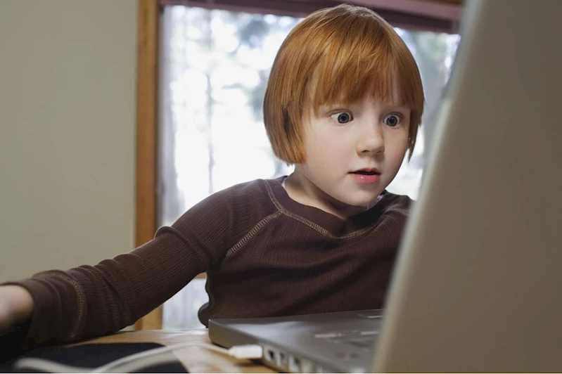 Dijital dünyada çocuklarınızı yalnız bırakmayın