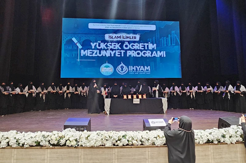 30 öğrenci İslami İlimler Yüksek Öğretim Programı