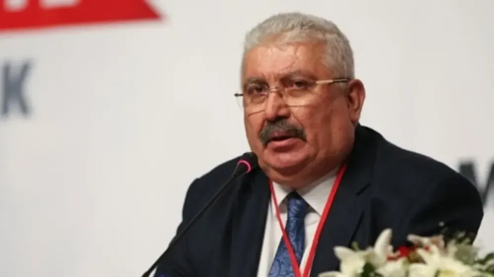 MHP’li Semih Yalçın’dan Dervişoğlu’na sert tepki: “Deveye inci gerdanlık takmak gibi”