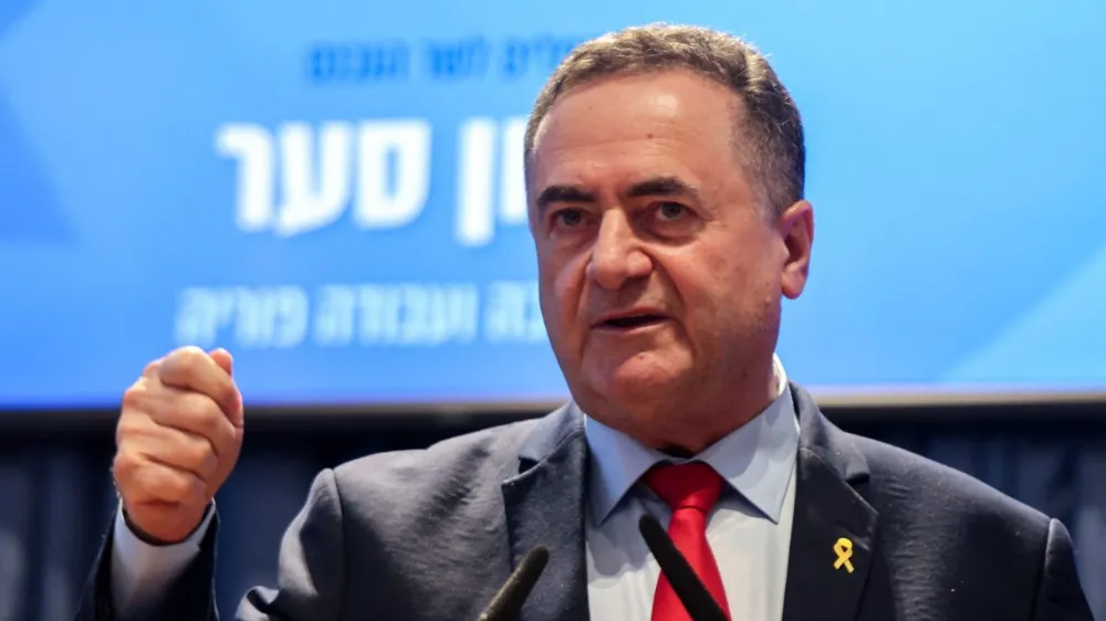 İsrail Savunma Bakanı’ndan Suriye’ye Tehdit: “Golan’a Düşen Roketlerden Şara Sorumlu”