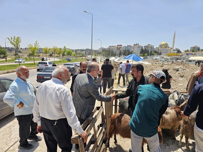 HÜDA PAR İl Başkanı Yetiş’ten kurban satış yeri eleştirisi: ‘Adıyaman’a bu görüntüler yakışmıyor’  - Videolu Haber