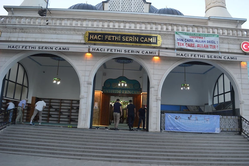 Siirt’te bayram namazı kılındı, Gazze unutulmadı