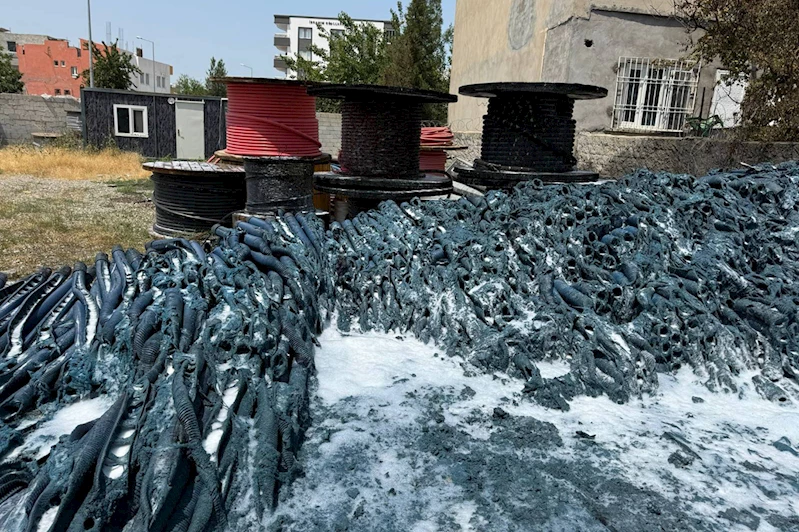 Batman’da elektrik kablosu yangını