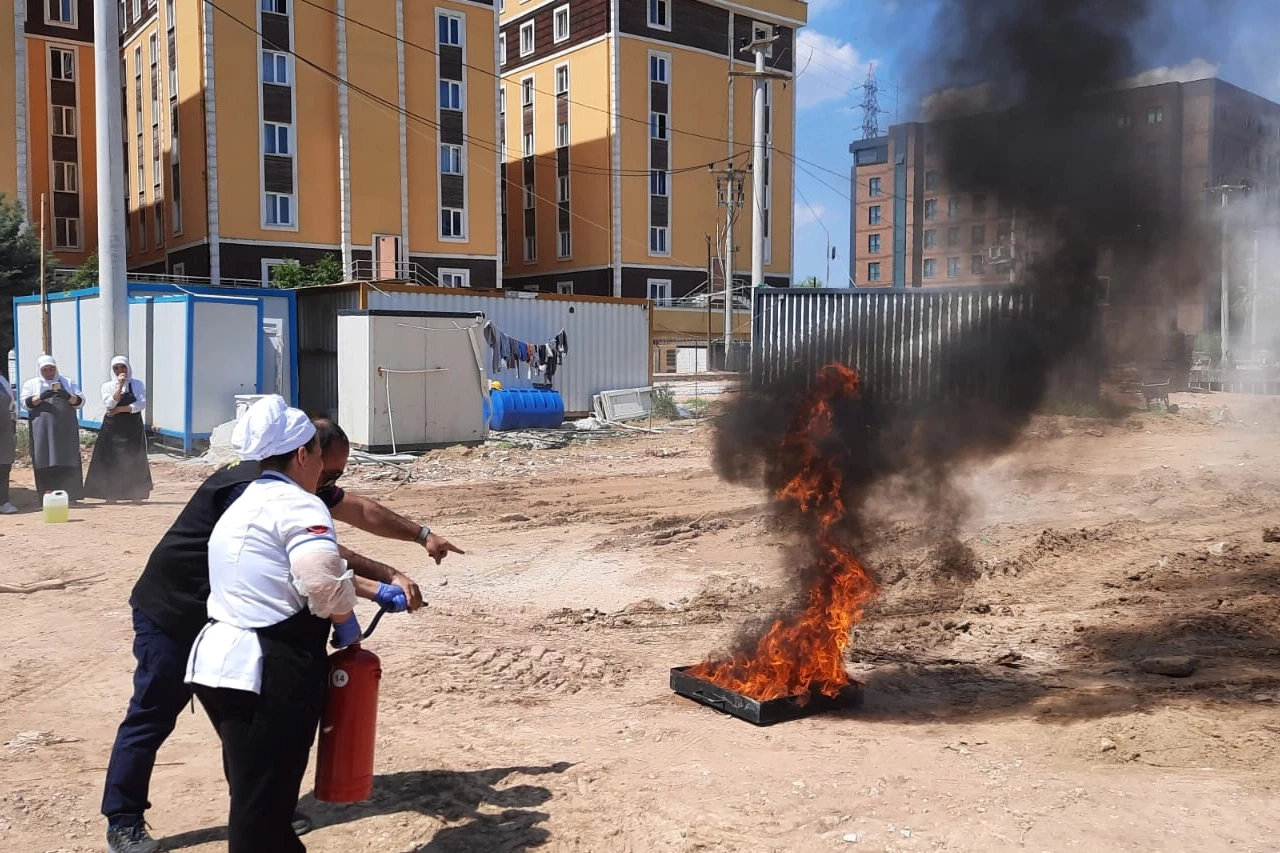 Kocaeli İtfaiyesi’nden uygulamalı eğitim