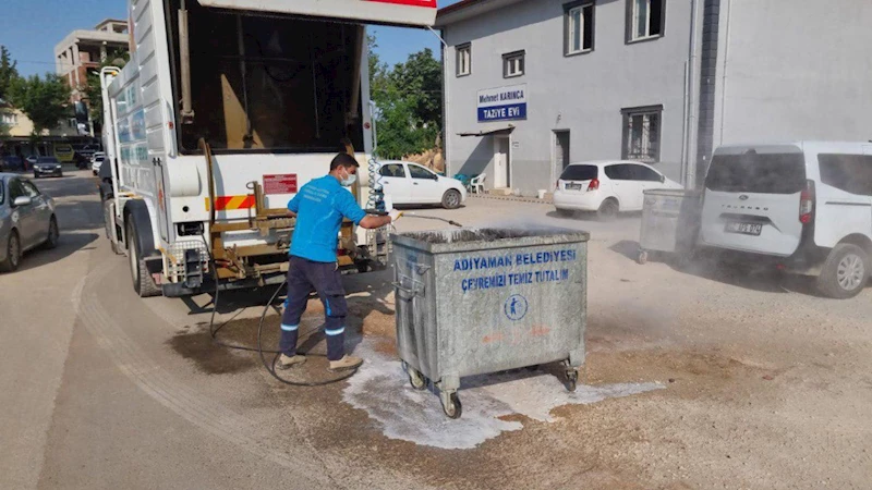 11 bin ton köpüklü su, 7 bin çöp konteyneri, 3 bin 500 ton atık temizlendi  - Videolu Haber