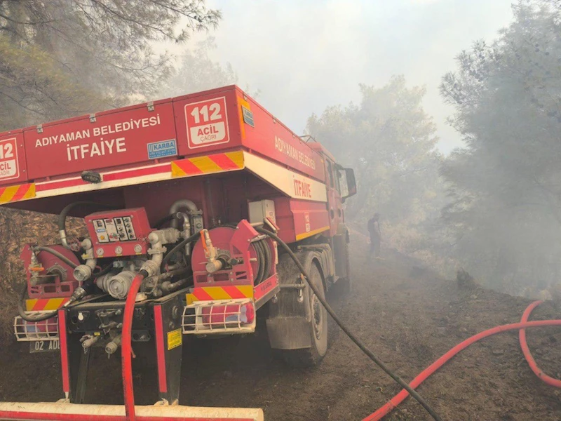 Adıyaman Belediyesi’nden Hatay’daki yangına personel ve araç desteği  - Videolu Haber
