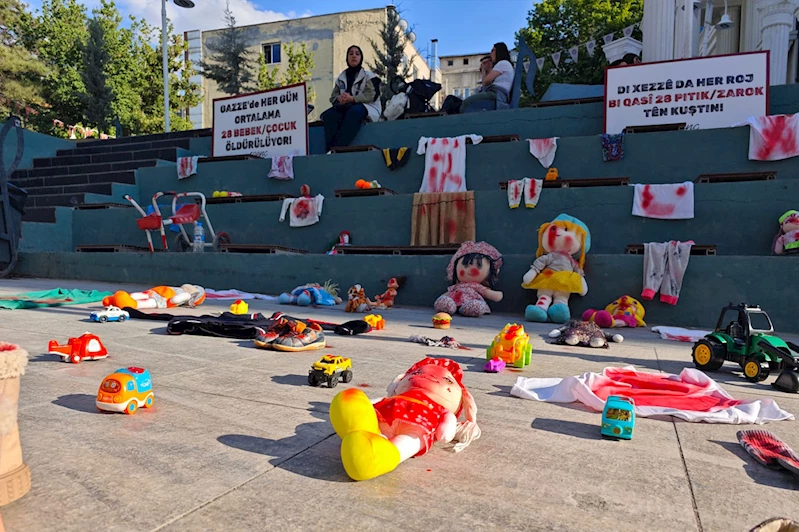 Van’da Gazze’de katledilen çocuklar için farkındalık etkinliği