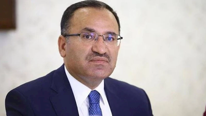 TBMM Genel Kurulu’nda ‘emekli maaşı’ tartışması: Kahkaha atan vekile Bozdağ’dan sert tepki 