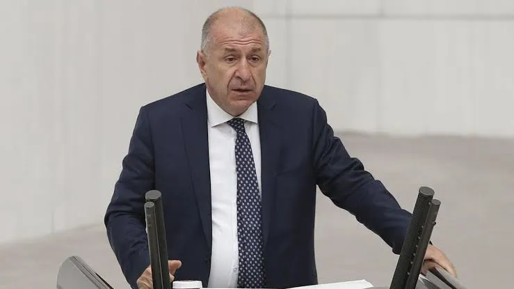 Ümit Özdağ’dan Silivri’ye Destek Ziyareti