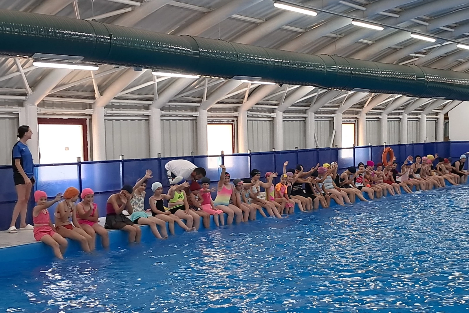 Bilecik Pazaryeri’nde kapalı yüzme havuzu hizmete girdi