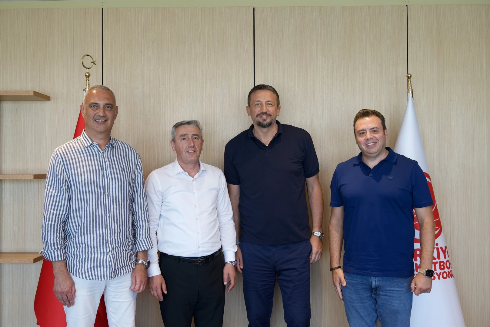 Çayırova Basketbol heyetinden Türkoğlu’na ziyaret