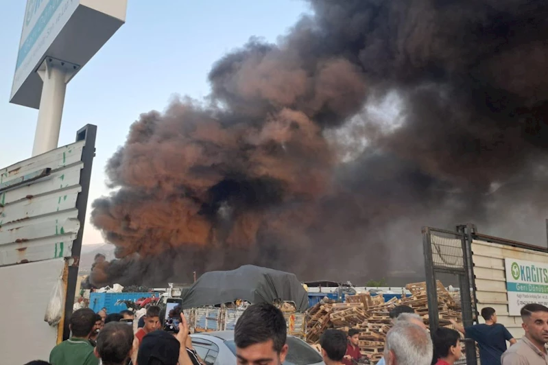 Bursa’da geri dönüşüm fabrikasında yangın