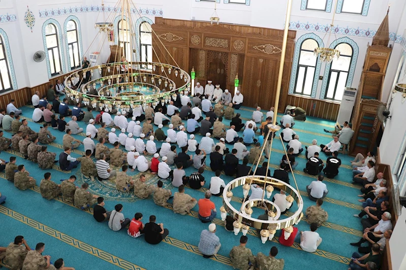 Siirt’te 15 Temmuz şehitleri için mevlit ve hatim duası okundu